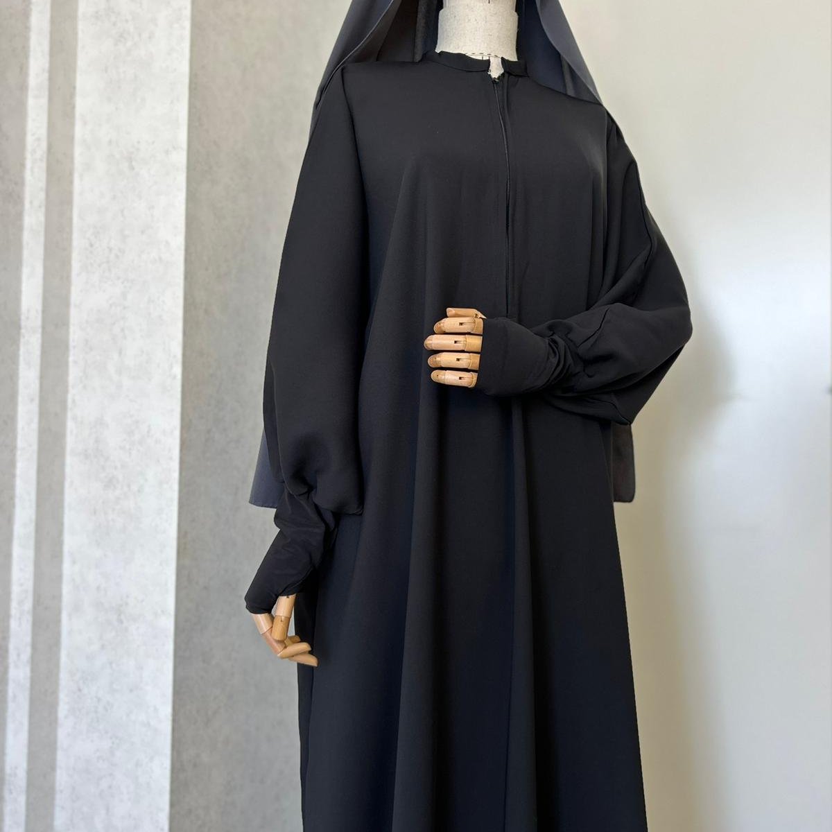 Abaya noir, manches-mitaines, 