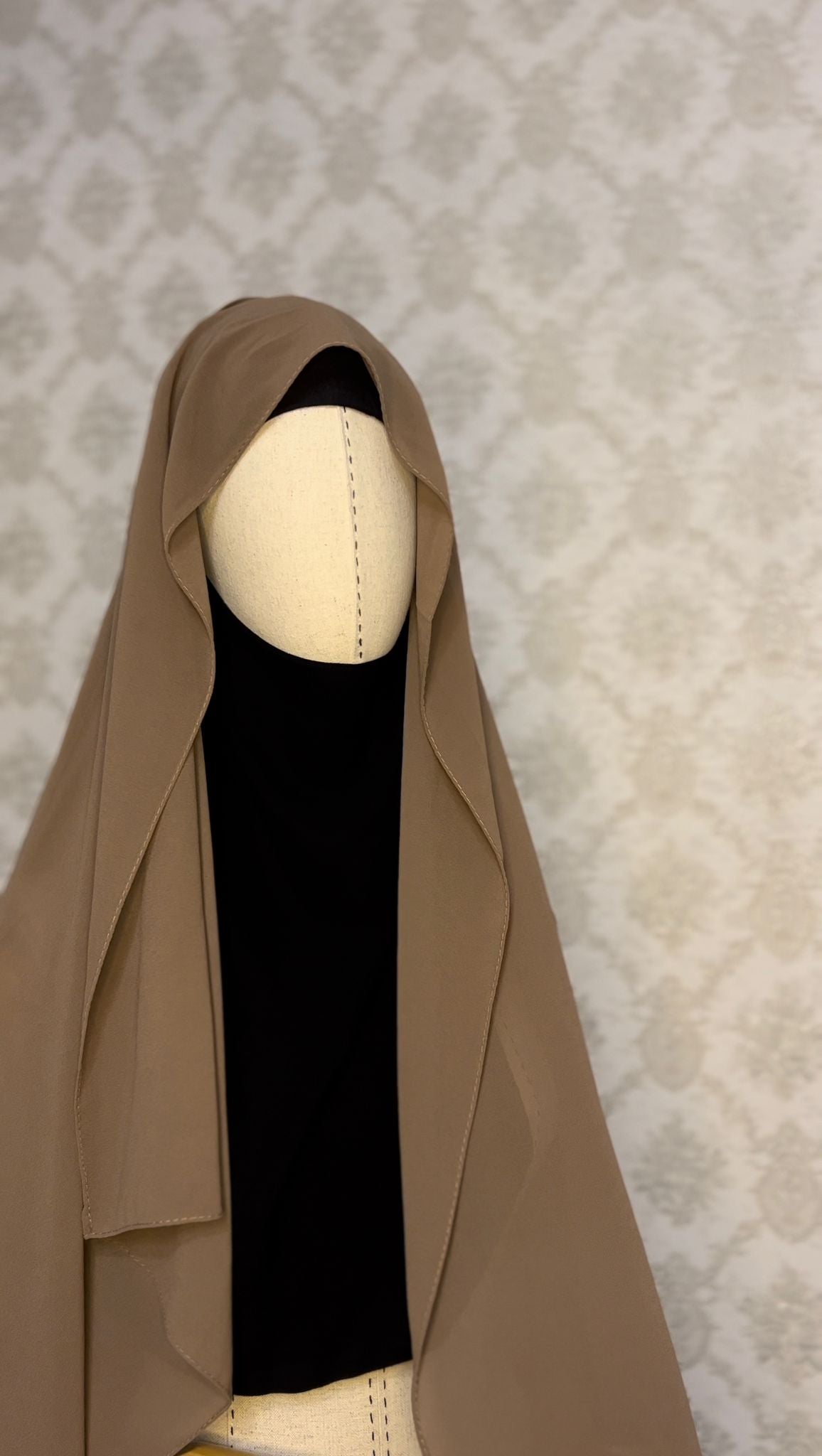 Half-niqab avec bonnet intégré