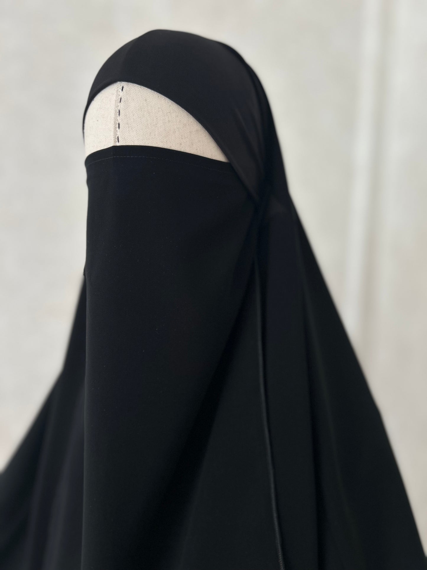 Half niqab