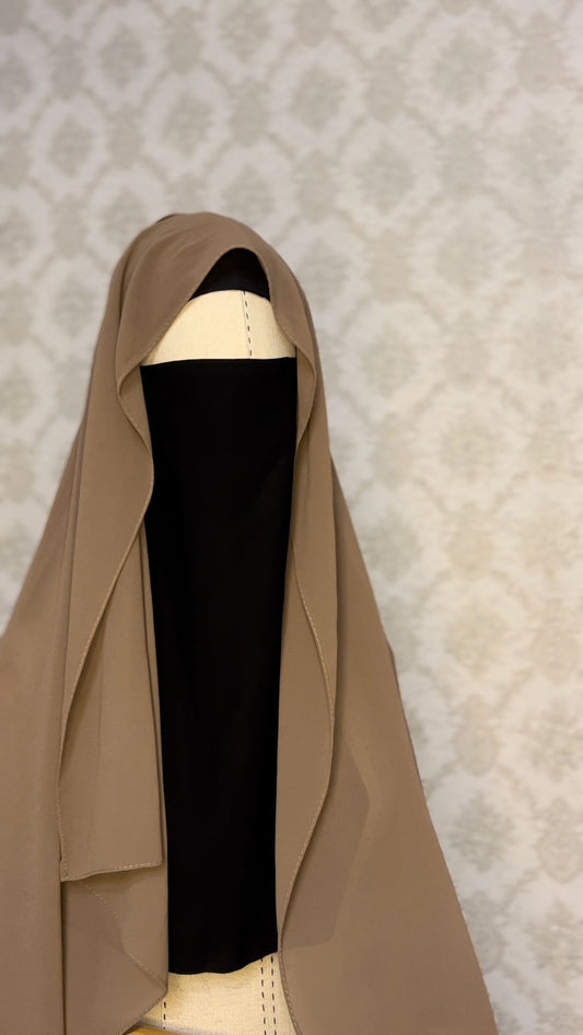 Half-niqab avec bonnet intégré